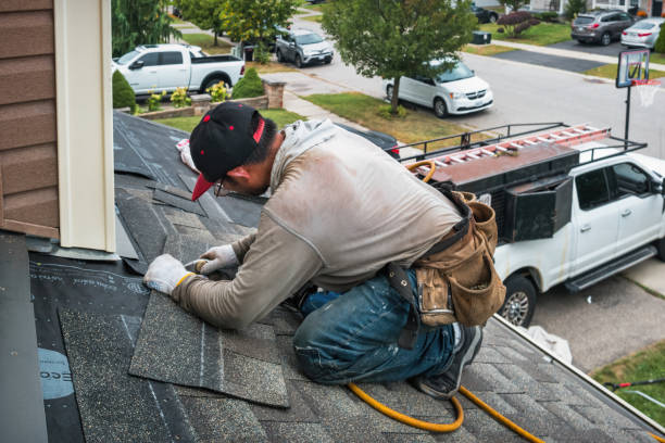 Professional Roofing technician working in Bellevue, OH